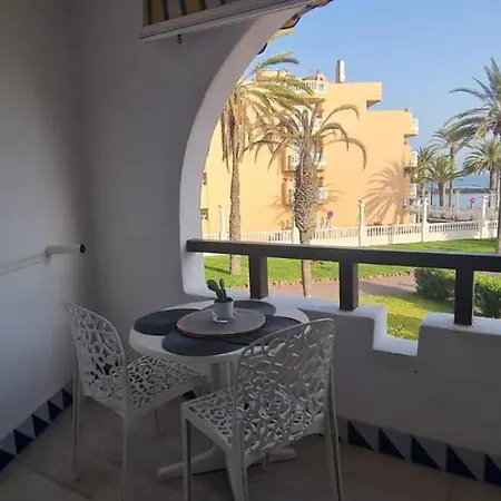 Διαμέρισμα Seafront Camison *