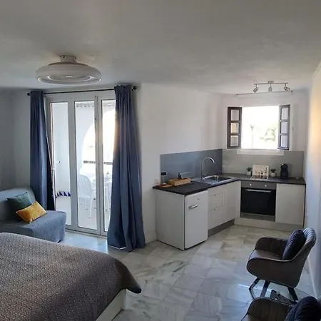 Apartman Seafront Camison